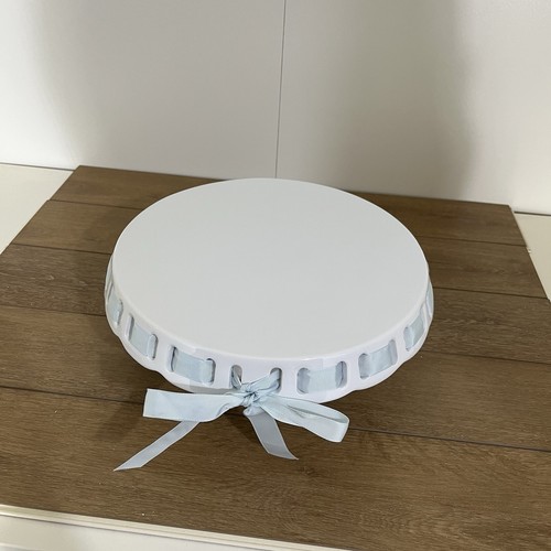 White ceramic cake stand - white,